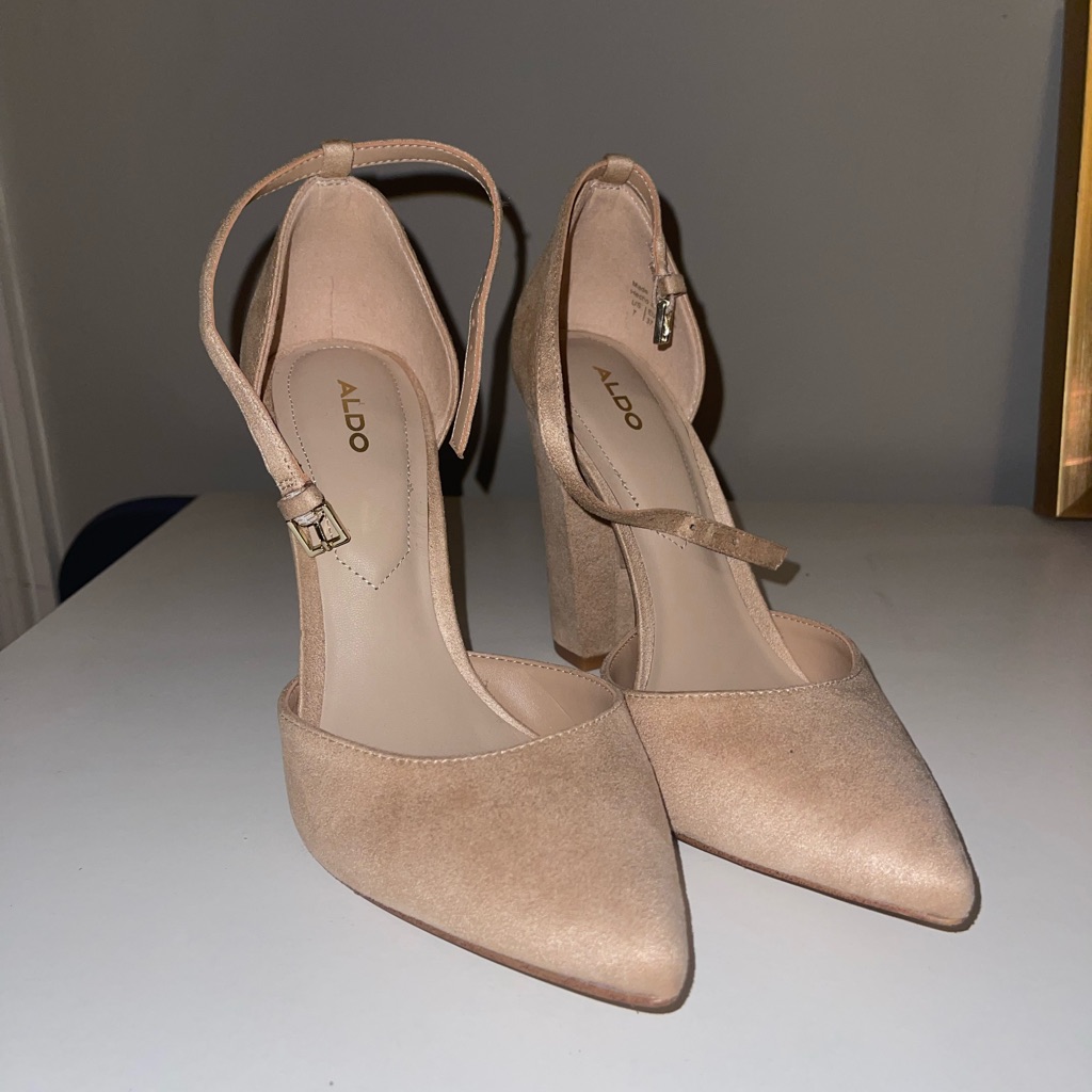 Size 7 Aldo Tan Suede Chunky Heel